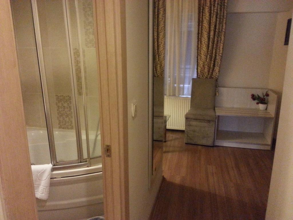Grand Zeybek Hotel İzmir Buitenkant foto