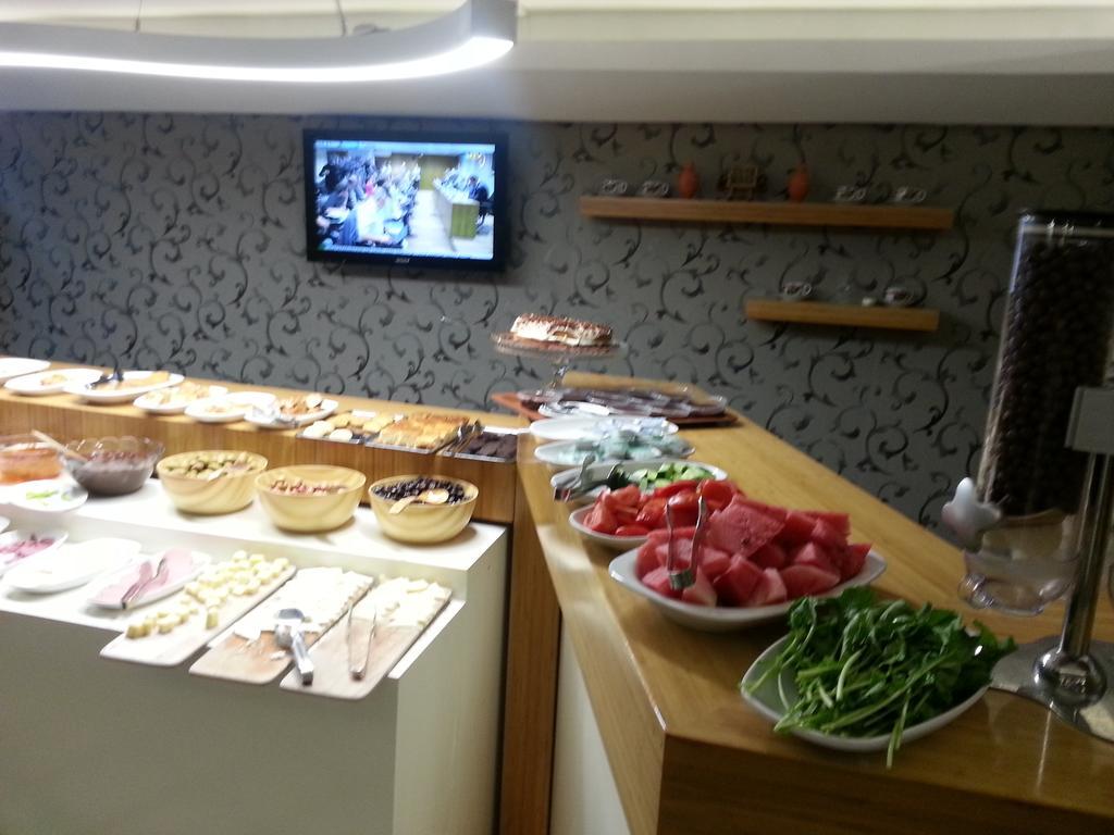Grand Zeybek Hotel İzmir Buitenkant foto