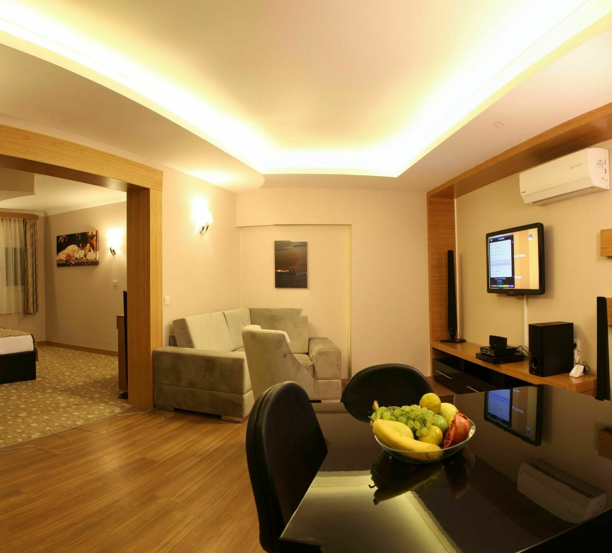 Grand Zeybek Hotel İzmir Buitenkant foto